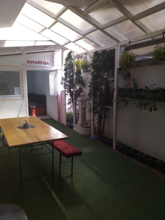 Hostel Corner 021 Novi Sad Eksteriør bilde